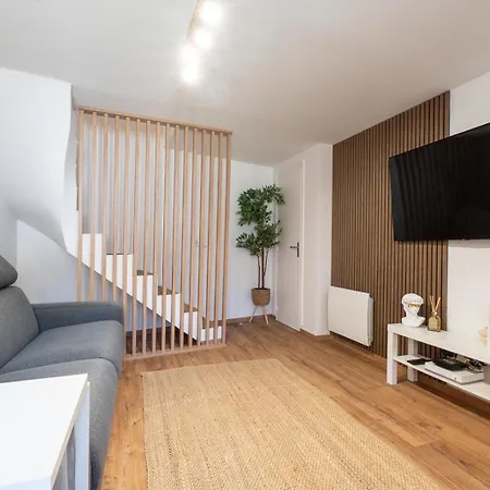 Villa Maison De En Triplex Pour 6 Personnes Pres De Et Paris *